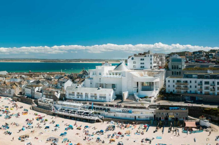 Cornwall in September: A Guide to the Best Places to Visit and Things ...